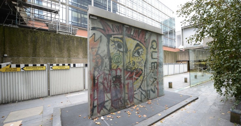 25ème anniversaire de la chute du Mur de Berlin : pans du Mur de Berlin disséminés sur la planète - Page 2 Dsc_4810
