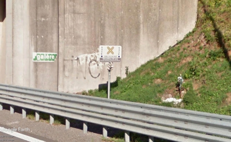 STREET VIEW : les panneaux Save Save10