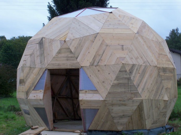 Construire des polyèdres en bois donc d'une certaine épaisseur Dome-g12