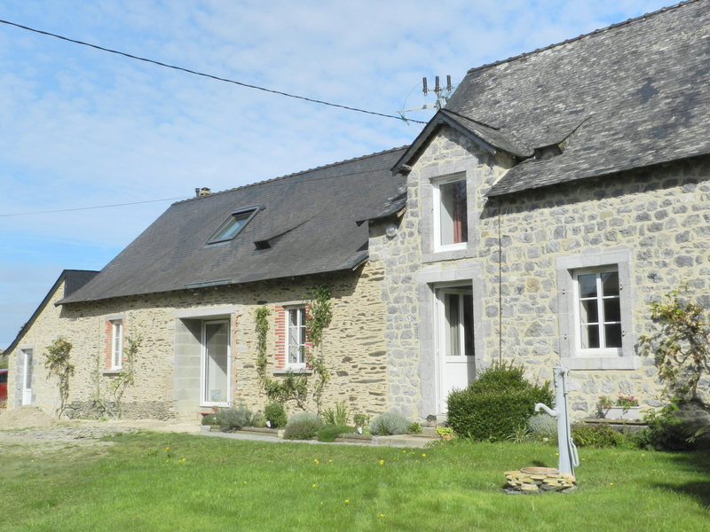 La nouvelle baie vitrée nous impose de créer une terrasse (en bois composite) Vauvyr28