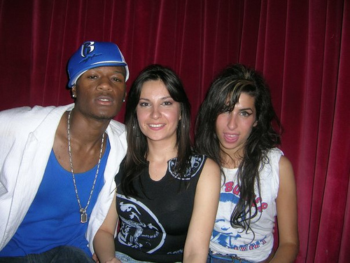 Amy avec d'autres chanteurs ... - Page 7 11alfr10