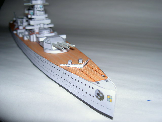 Graf Spee in 1:400 - Fertig Pict1617