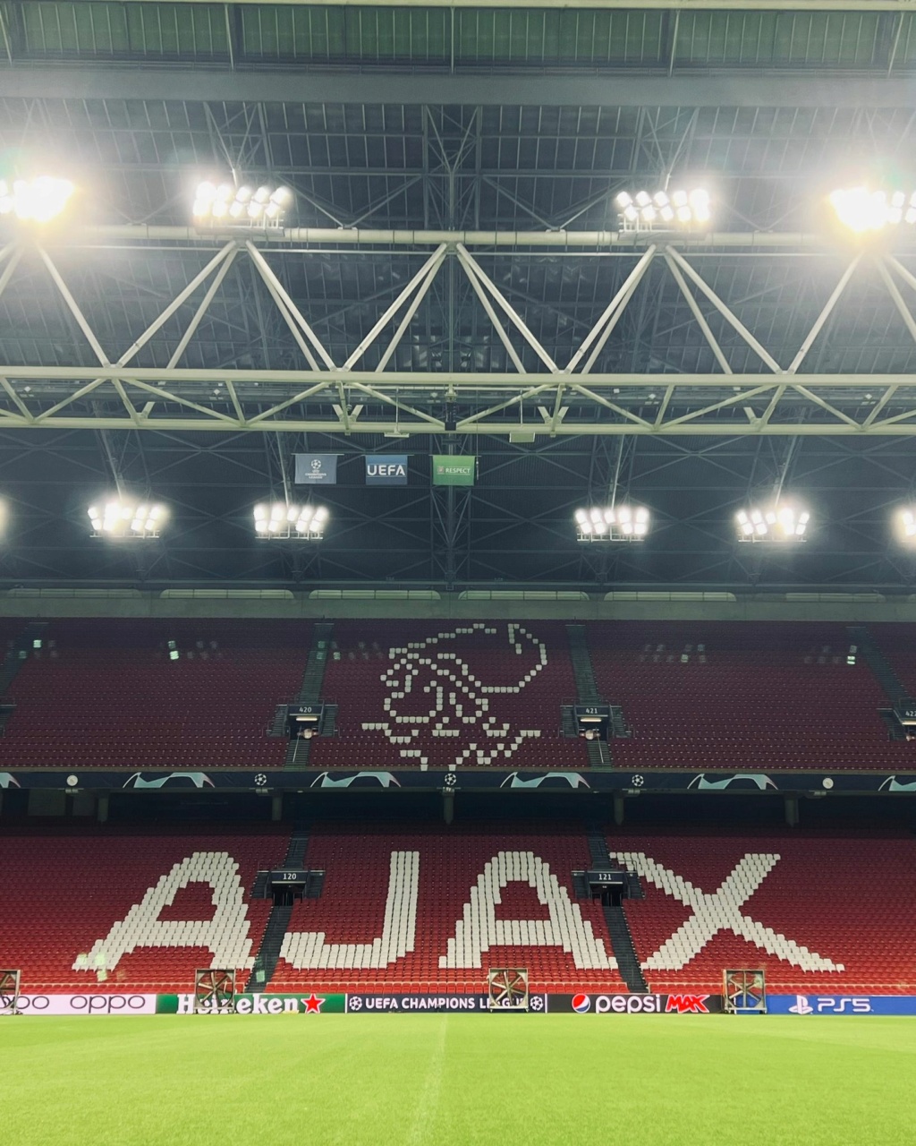 13. Spieltag der Champions League 2022/23 »26.10. 2021 21:00 » AFC Ajax - FC Liverpool  31273310