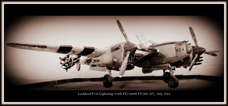  (VITRINE PROJET AA)P-38 J Lightning -1st Lt. Rolland E.Levey 474th FG/429th FS/9th AF 1/48 B00110