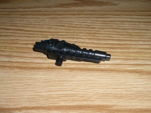 Cerco pezzi mancnti Transformers Pretenders Waverider S-l50010