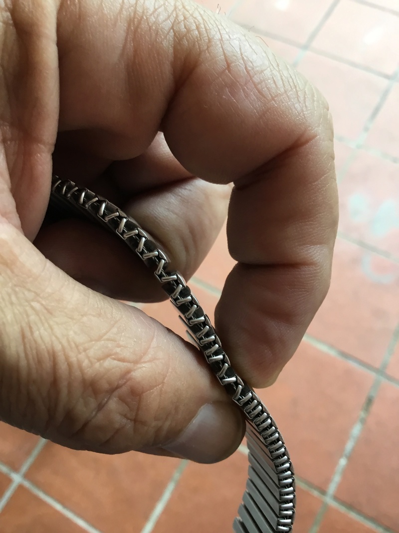 bracelet - Bracelet métal élastique. 0caae510