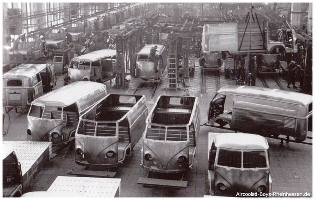 Photos d'époque Volkswagen & Porsche - Page 2 Dyn00423