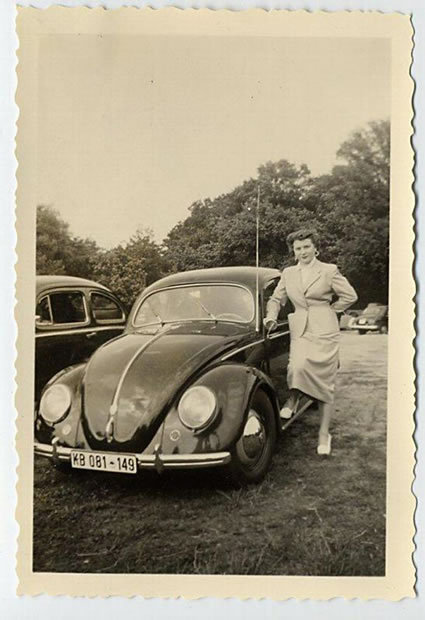Photos d'époque Volkswagen & Porsche - Page 3 Unfris10