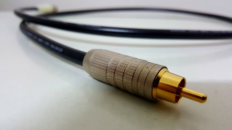 Canare True 75-Ohm Digital Coaxial Cable (BNC to RCA) (Sold) Pic_0210