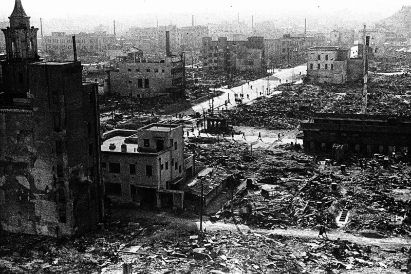 Les Bombardements de Tokyo en 1945 (2012) Tokyo-10