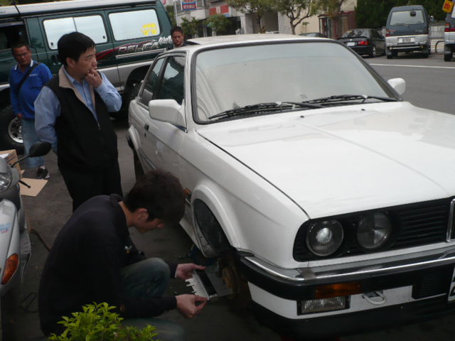 17吋4孔100ET前15後15前後配BMW E30 GOLF 車系 專用鋁圈 - 頁 2 P1190521