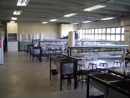 Sala de Ciências - Página 2 Lab_qu10