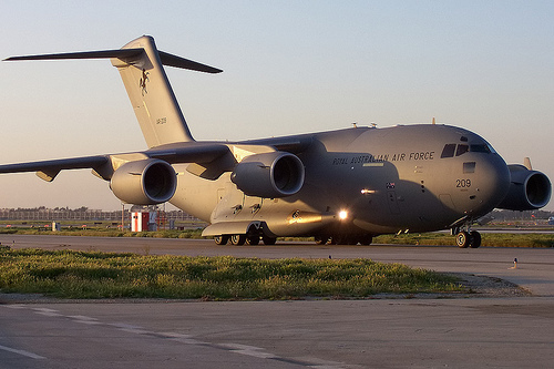 Avion de transport militaire Etats-Unien C-1710