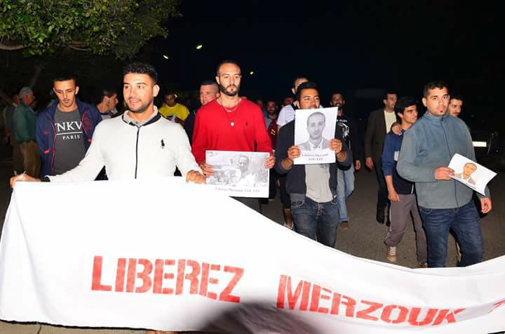 Rassemblement citoyen à aokas samedi 02 juin 2018 pour la libération de Merzouk Touati - Page 2 10417