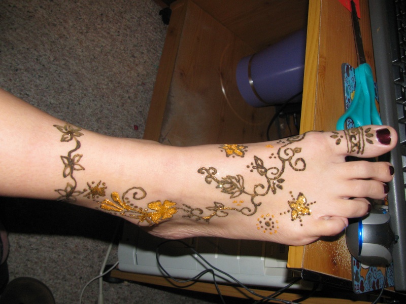 Henna challenge: feet Img_5311