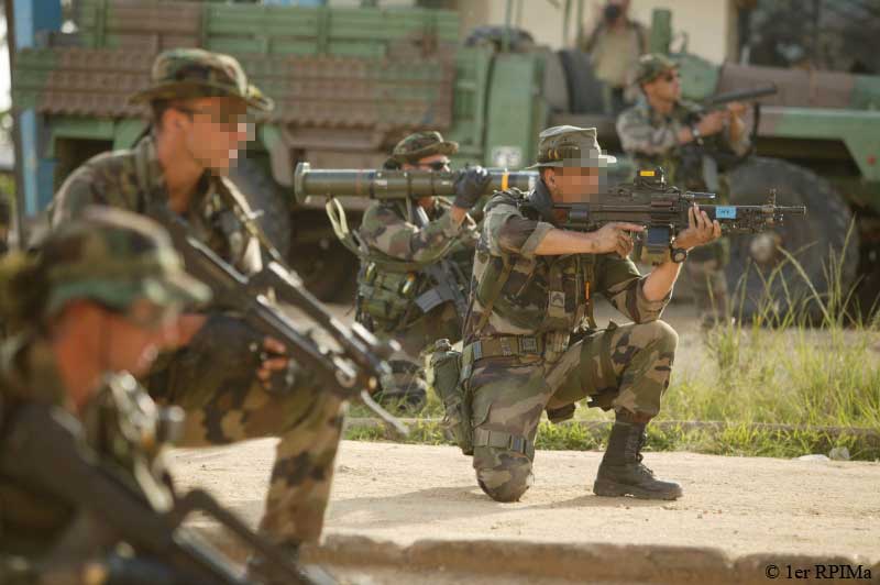 Tenue armée française "Côte d'Ivoire". Soffgr10