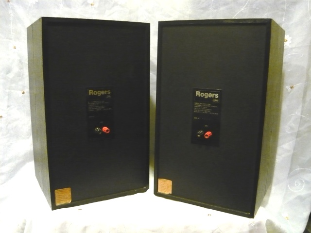 Rogers Bookshelf speaker Used) SOLD P1050724