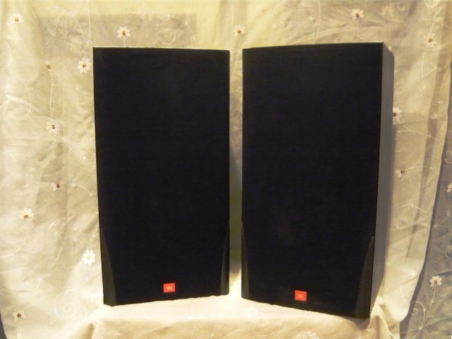 JBL bookshelf speaker (used) SOLD P1050814