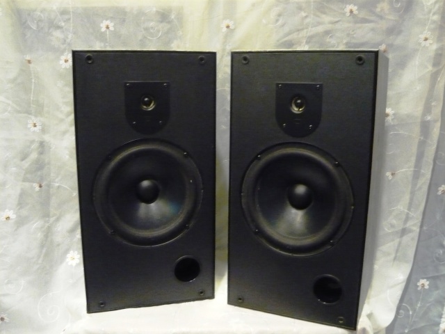 JBL bookshelf speaker (used) SOLD P1050815