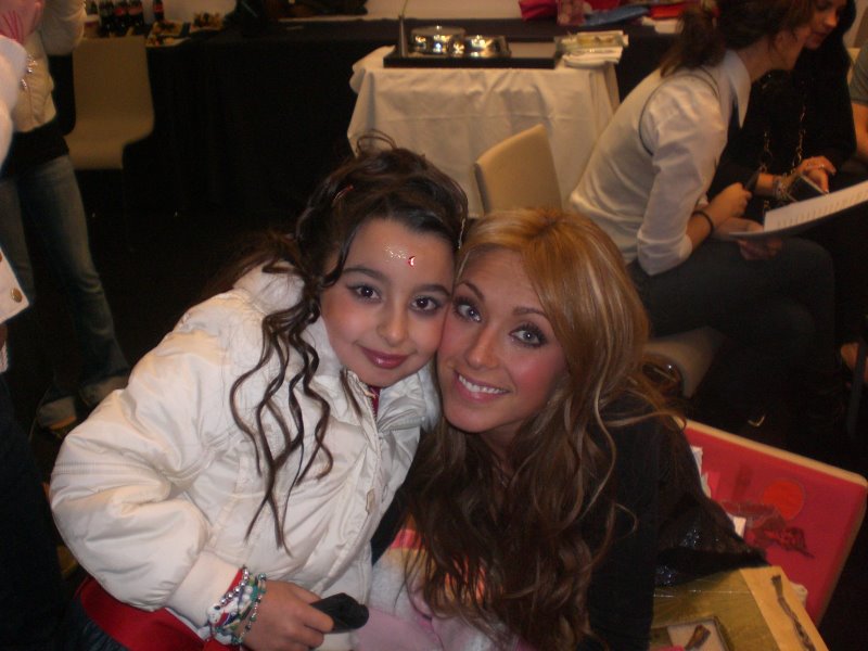 <>Anahi cu Fanii Ei<> 34y8mq10