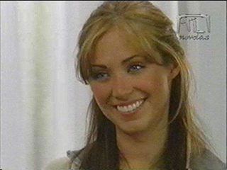 <>Anahi in Clase 406<> - Pagina 2 67hazn10