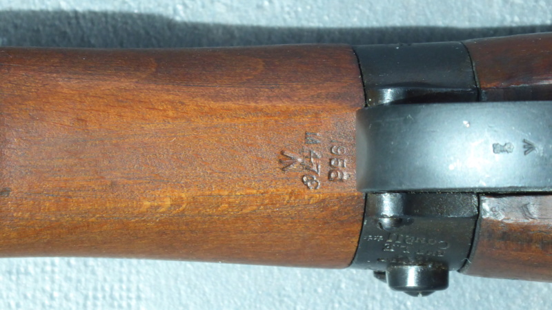 Magazine Lee-Enfield Rifle Mk II fabriqué sous le règne de Victoria (1894) P1020422