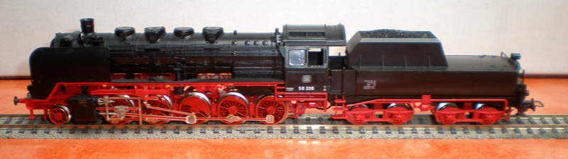 DB Lok 50 220 mit Wannentender Spur HO 50_22010