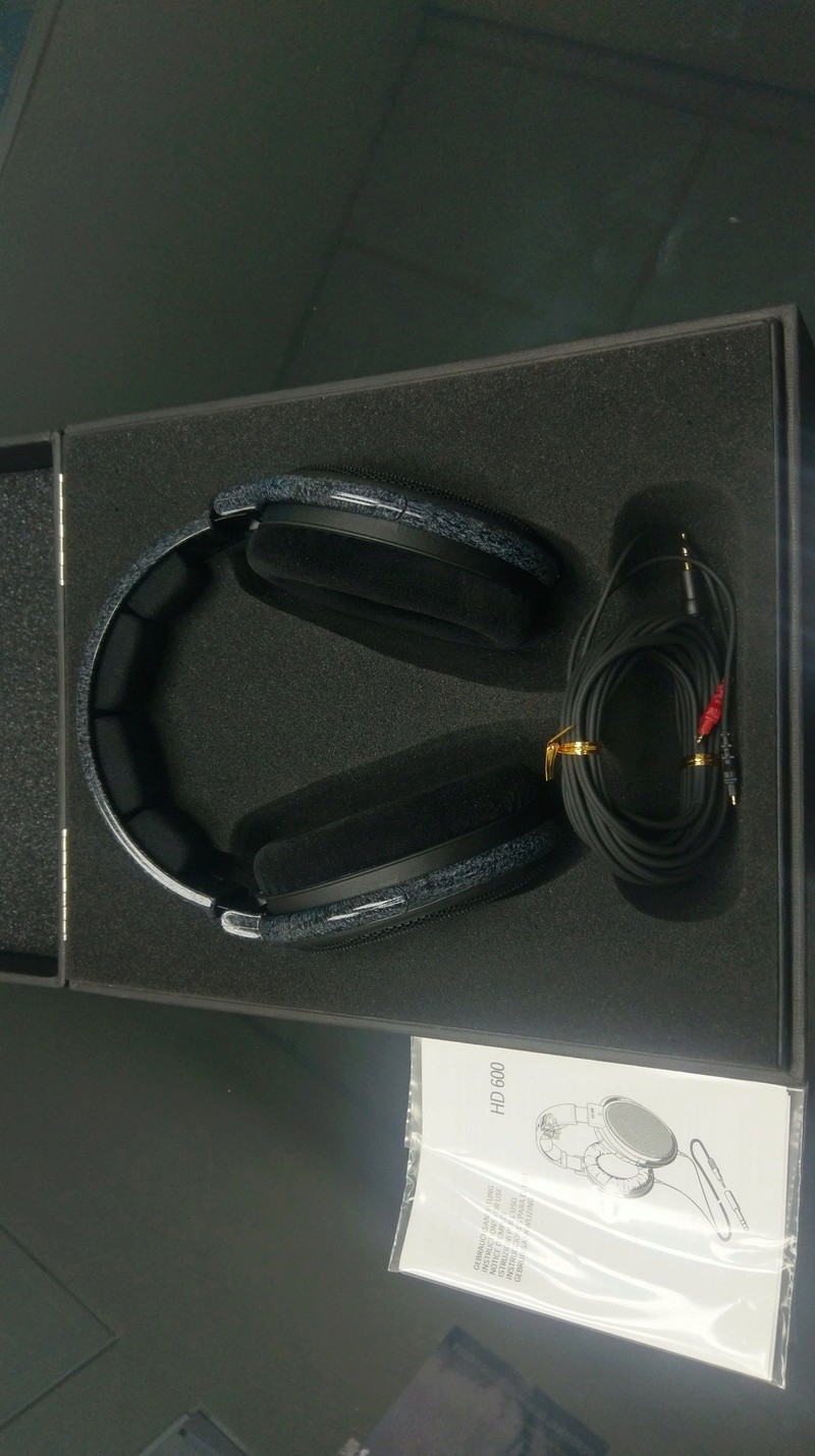 Sennheiser HD600 (used) SOLD Imag1710