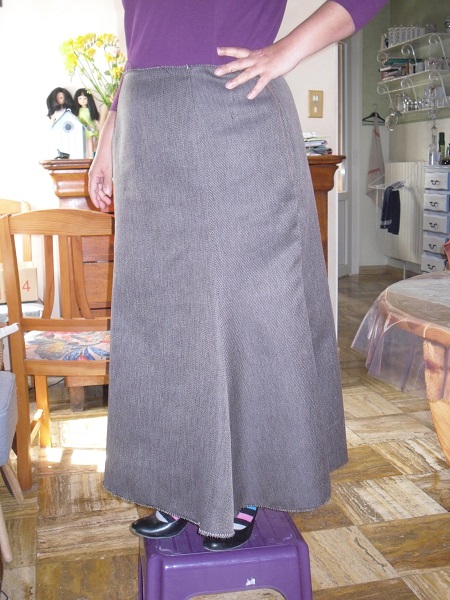 [Terminé] Une jupe longue steampunk - Page 2 Sdc15366
