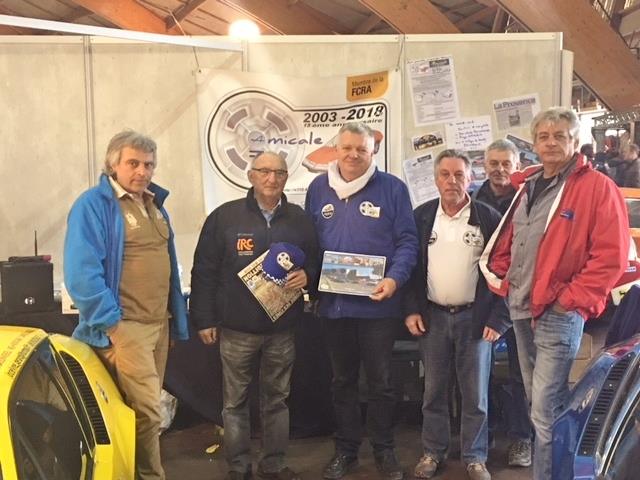 Avignon stand Alpine 4 cylindres... Jpn10