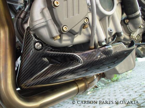 cherche pièces de café racer Carbon10
