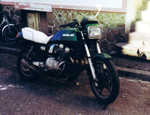 Peut etre futur Benelliste - Page 2 Moto_210