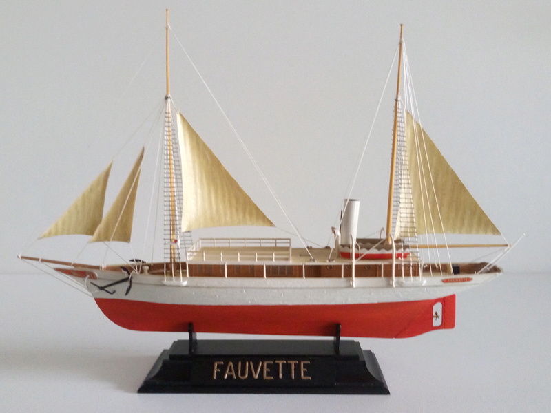 Yacht FAUVETTE 1/200ème Réf 80612 Fauvet12