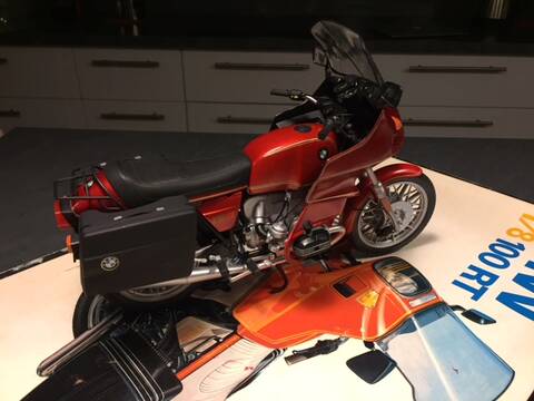 Heller 1:8 - 1 - Moto miniature - BMW R 100 RT - Maquette moto BMW -  Catawiki