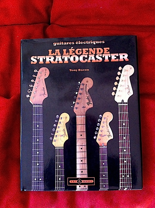 La légende Stratocaster Img_5311