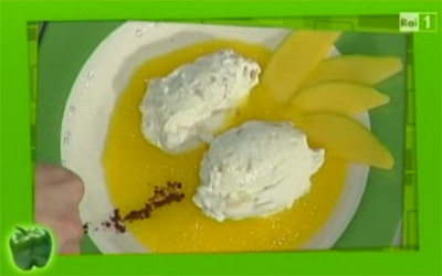 Mousse di Yogurt Mango Pinoli e Mandorle (La prova del Cuoco) Mousse10