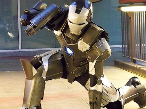 Dude builts War Machine suit Iron-m12