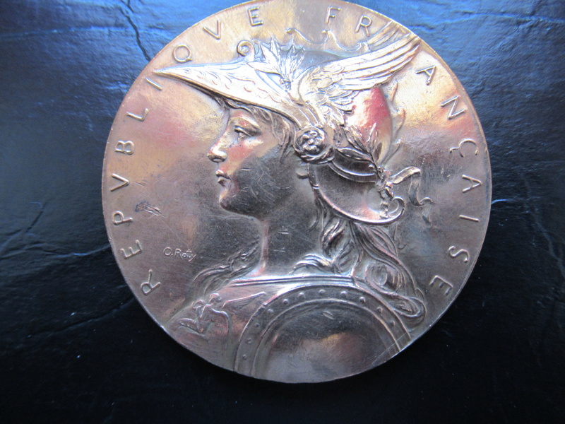 Une médaille française Img_0068