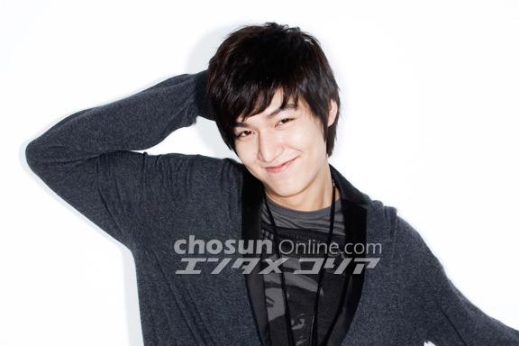 Lee Min Ho: I'm easy to fall in love Uj9l110