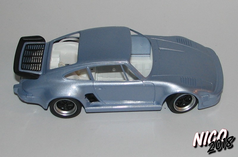 [Fujimi-1/24°] Porsche 911 turbo 1985 Flat Nose - Page 3 Img_0095