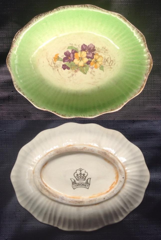 Small fluted dish with Coronet stamp may be 445: Jeremy's oval one is 447. NEW SHAPE Image43