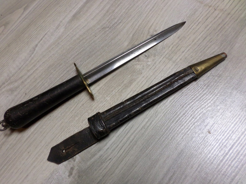 Le poignard de marine modèle 1833  Sam_3928