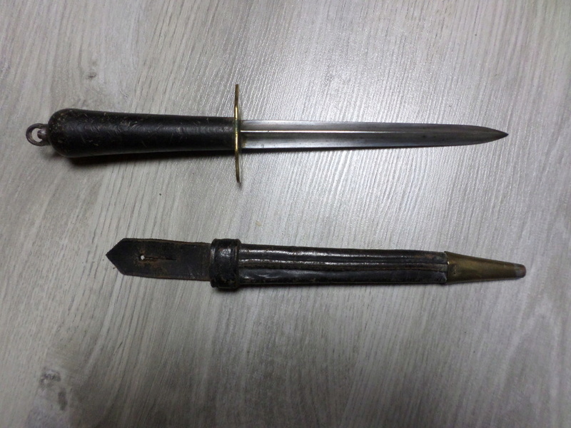 Le poignard de marine modèle 1833  Sam_3932
