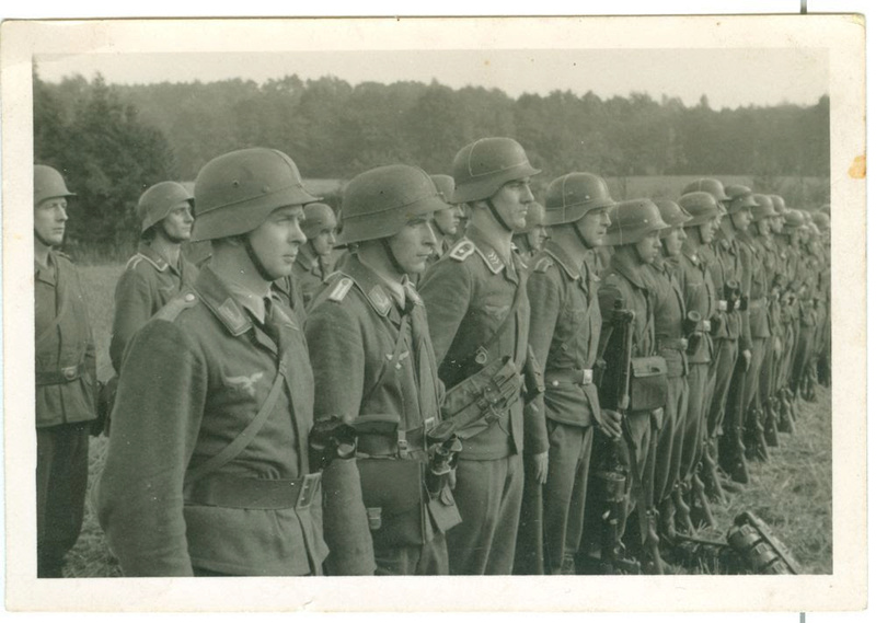 La piétaille de la luftwaffe, felddivision et parachutistes - Page 2 Unname10