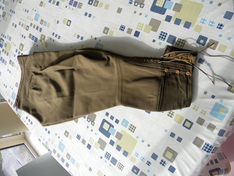Identification d'un pantalon..... Dscn5827
