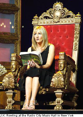 Fan Club Joanne Kathleen Rowling - Page 5 Jk-row11