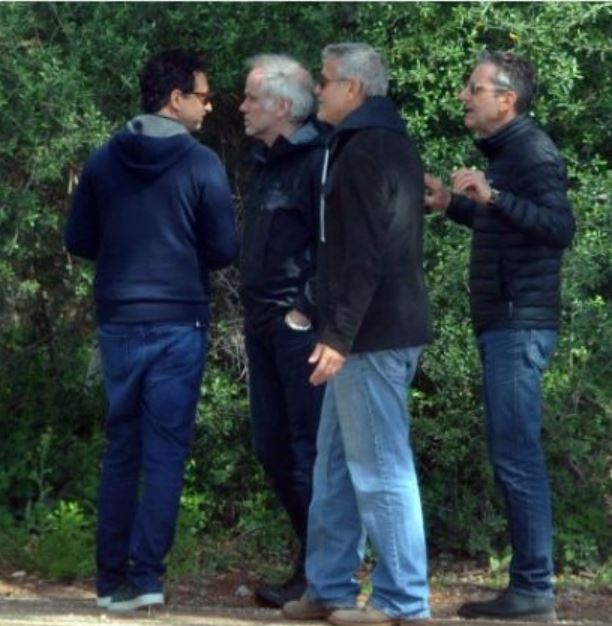 10 April: George Clooney in Sardinia Cloone12