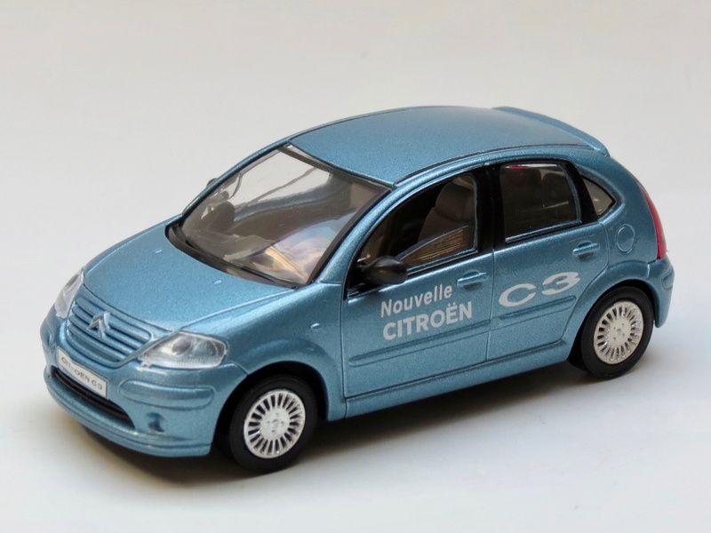 2002 - La Citroën C3, la nouvelle "Deuche"!? Img_2811