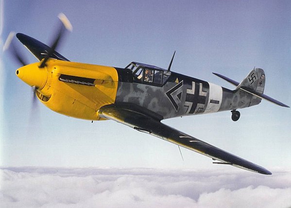 Un reportage d'Airfix sur de la restauration d'avions de la 2e Guerre mondiale Buchon10
