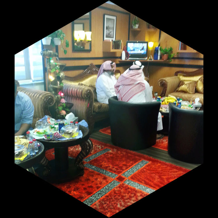 الموسيقار السعودي خالد أبو حشي حفل المهندسين في مكتبه  #abohashi  Oao_410